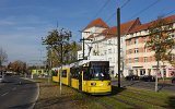 Tw 1516 auf der M17 Richtung Adlershof (Gro-Berliner-Damm 30.10.2021).