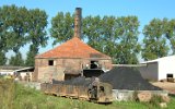 Liliput-Diesellok auf 500-mm-Gleisen am Ringofen der Ziegelei Chimot in Marly 2000