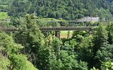 Die Zgraggentalbrcke erhielt 1968 einen dreifeldrigen Trger aus Stahlbetonbalken, der auf den gemauerten Pfeilern von 1882 + 1893 ruht. (06.07.2106)